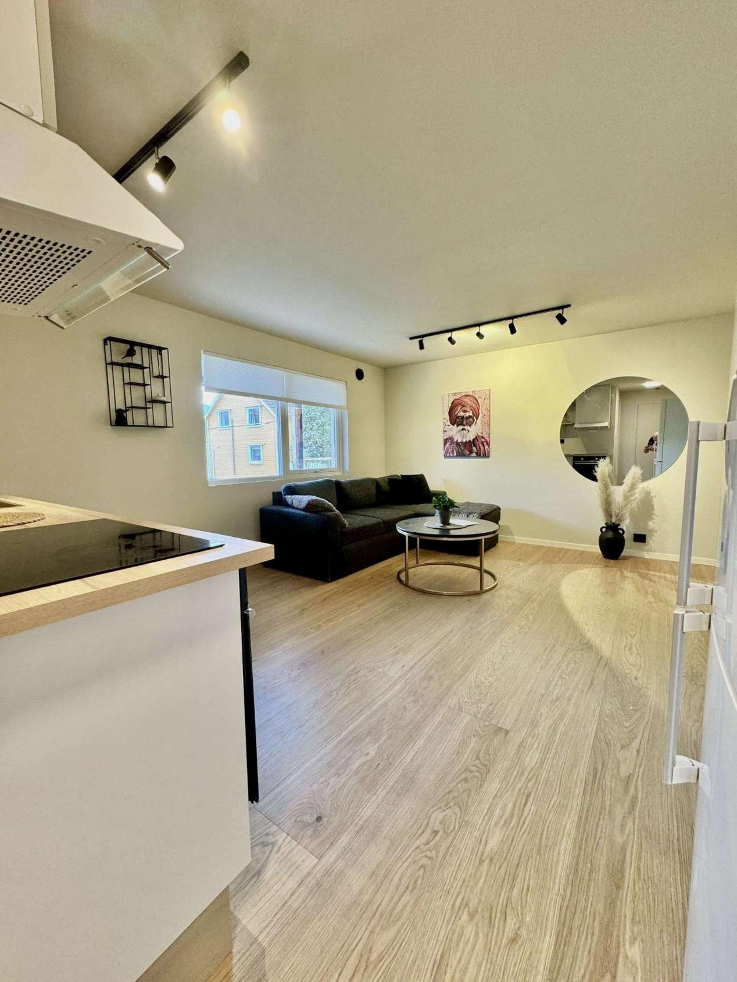 Aurora Garden Apartment Tromso Ngoại thất bức ảnh